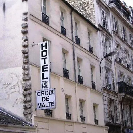 Croix De Malte فندق 2*